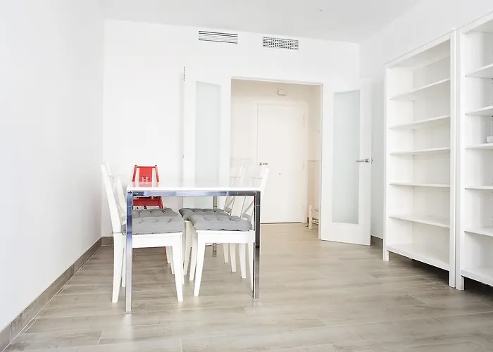 Hello Malaga Flat Victoria