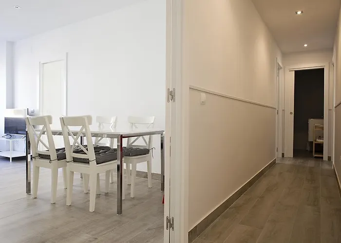 Hello Malaga Flat Victoria